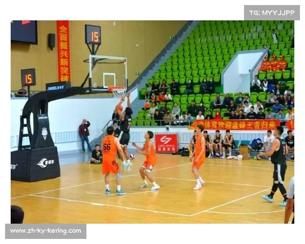 平江县45+传奇球星赛五支队伍近百人参赛 平均年龄49岁展现篮球风采 平江县45+传奇球星赛五支队伍近百人参赛 平均年龄49岁展现篮球风采